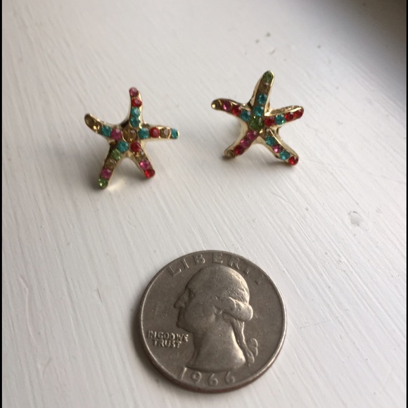❗️SOLD IN BUNDLE❗️Multi-color starfish earrings - Picture 3 of 3