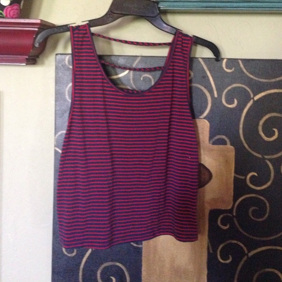 crop top tank - Picture 1 of 2