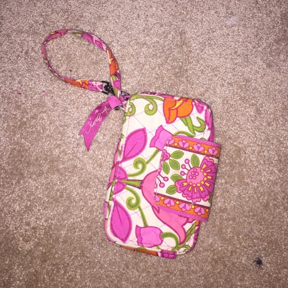 vera bradley wristlet