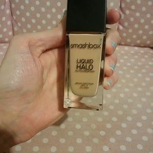 Smashbox  liquid  halo foundation . Used once