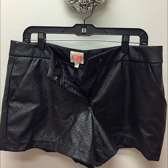 GIANNI BINI | Black Leather Look Shorts