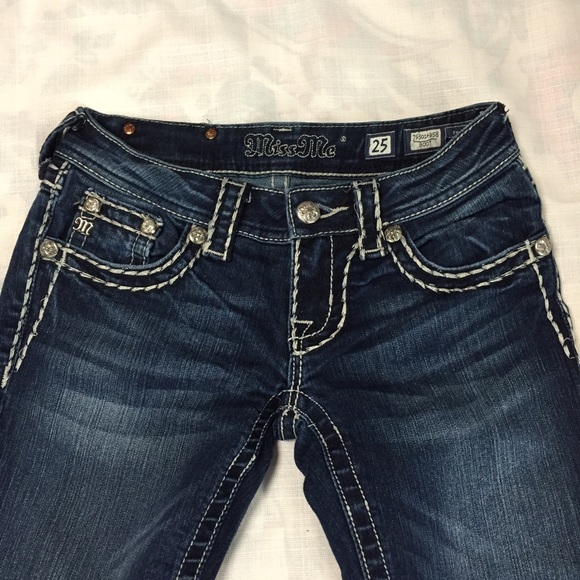 ⛔️SOLD⛔️ Authentic miss me jeans - Picture 2 of 4