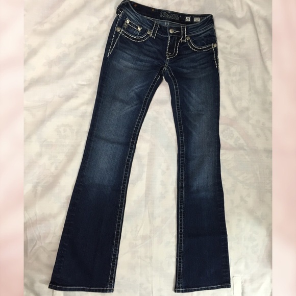 ⛔️SOLD⛔️ Authentic miss me jeans - Picture 3 of 4