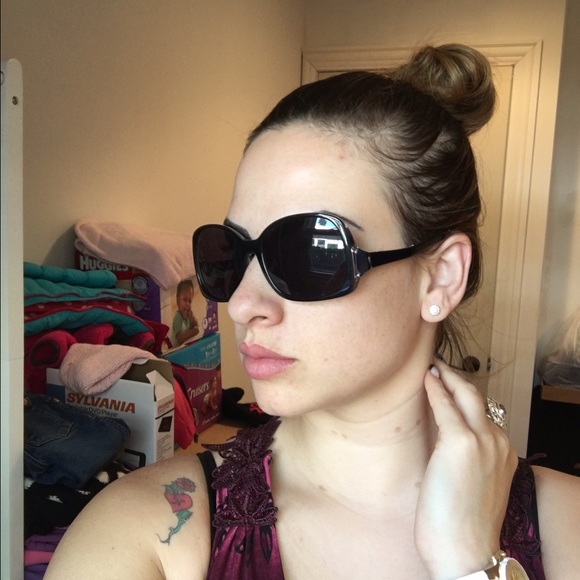 BCBG MAX AZARIA sunglasses