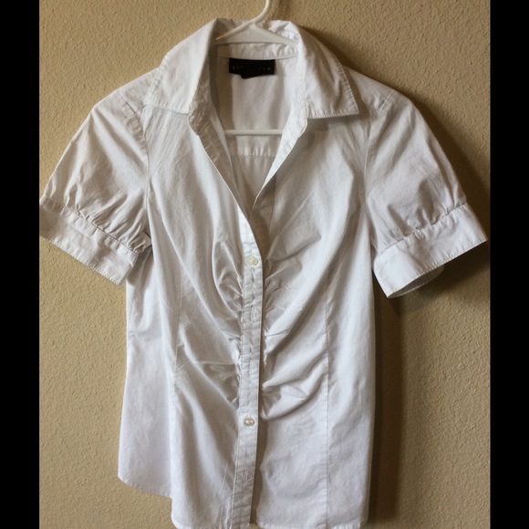 White blouse - Picture 1 of 1