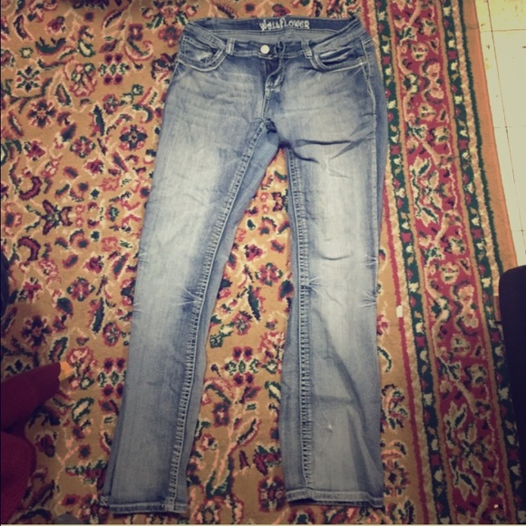 Wallflower jeans