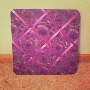 Photo holder for wall