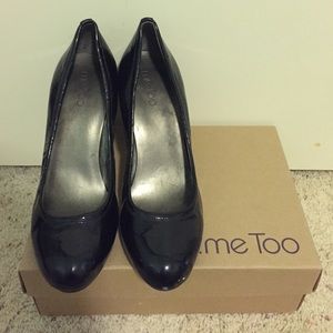 Me Too Black Patent Parlor Pump Size 10