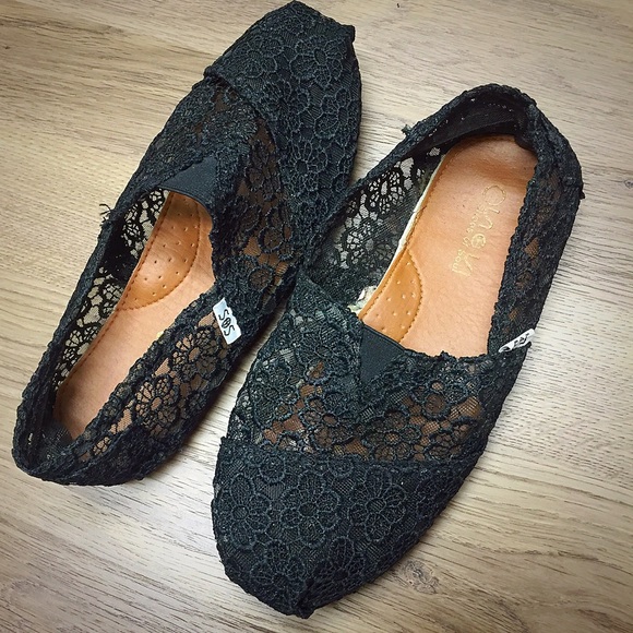 Boutique | Black Lace "Toms"