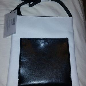 Purse MUST GO TODAY!
