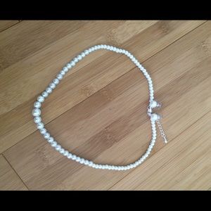 NEW pearl necklace with matching earrings