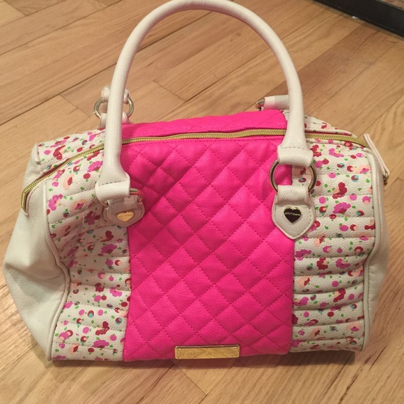 Betsey Johnson Handbags - Betsey Johnson purse