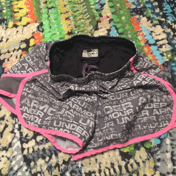 Under Armour Running shorts - Picture 2 of 2
