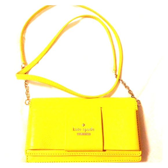 kate spade Handbags - ♠️Kate spade♠️ convertible clutch