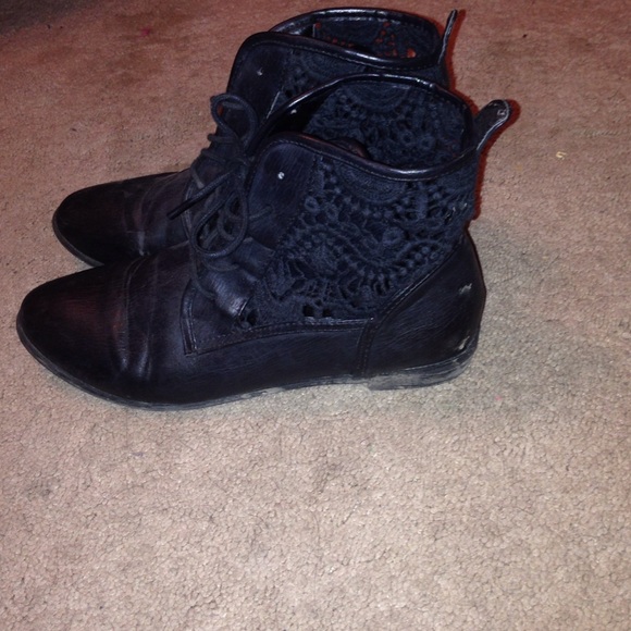 Black boots