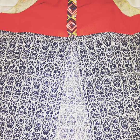 THML Clothing Blouse - Picture 2 of 4