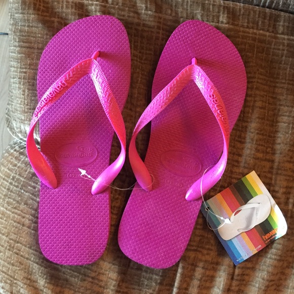 NWT Havaianas flip flops