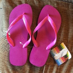 NWT Havaianas flip flops