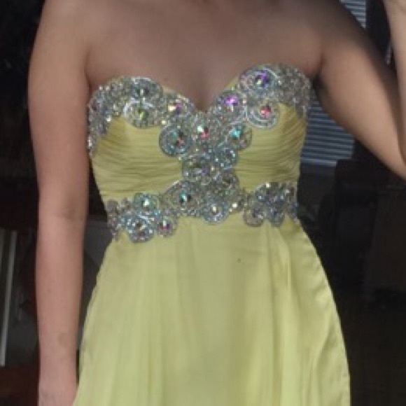 Yellow Sweetheart Neckline Prom Dress - Picture 2 of 2