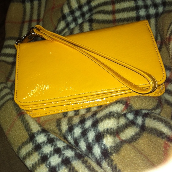 NWOT HOBO international yellow wallet