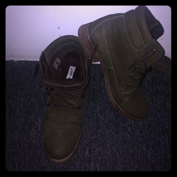 Steve Madden Boots women