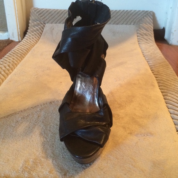 Black Andrea high heels - Picture 2 of 4