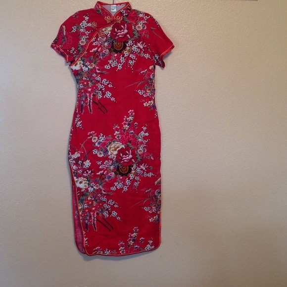 Feng Fen Dresses & Skirts - Long Length Short-Sleeve Chinese Dress 🐼(NWOT)