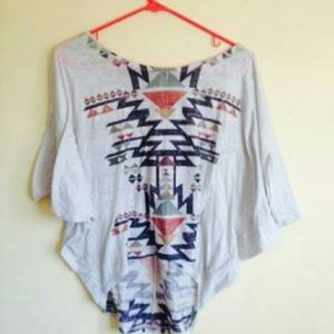 Hi-low tribal shirt