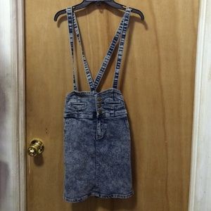 Overall pencil skirt