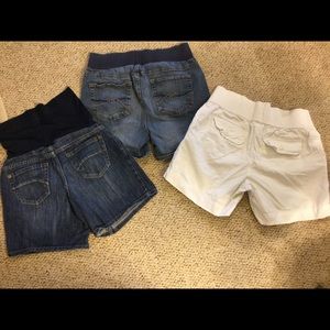 Maternity shorts