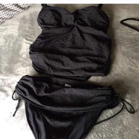 Tankini style bathing suit 💥very flattering💥