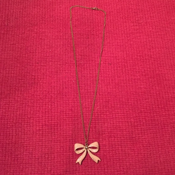 Pink diamond bow necklace