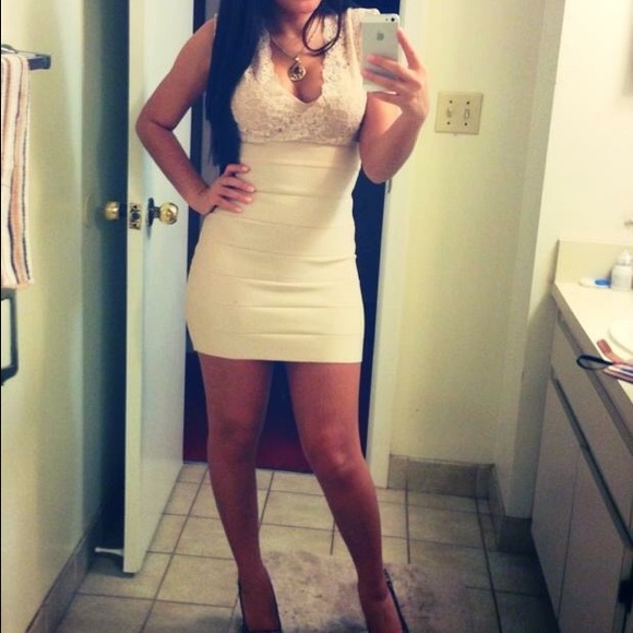 SOLD ✨BeBe Gold Bandage dress✨✨ - Picture 2 of 2