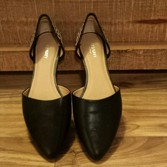 ❌❌BUNDLED Tribal ballet flats - Picture 2 of 4