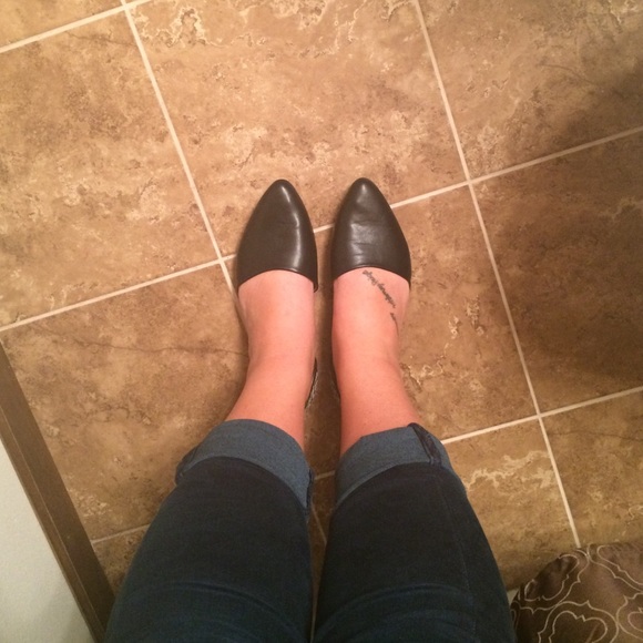 ❌❌BUNDLED Tribal ballet flats - Picture 3 of 4