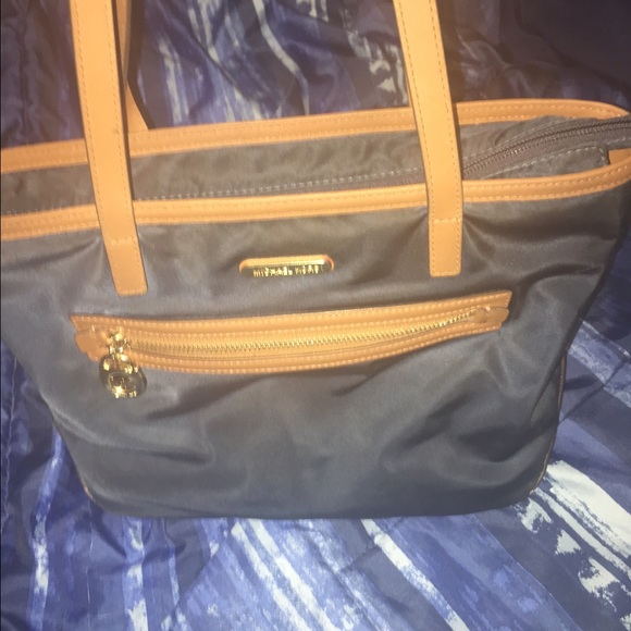 💯 Authentic Michael Kors Purse