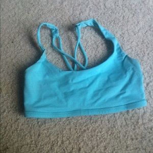 lululemon "free to be" sports bra size 2