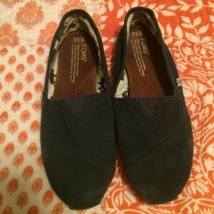 Navy blue Toms