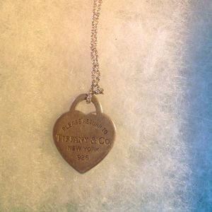 Tiffany heart pendent!!