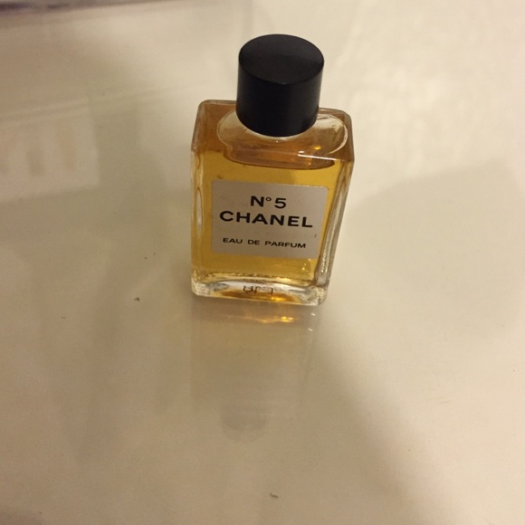 Chanel perfume