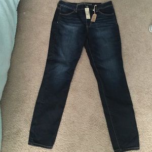 BNWT American eagle jeans