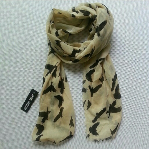 Steve Madden Scarf