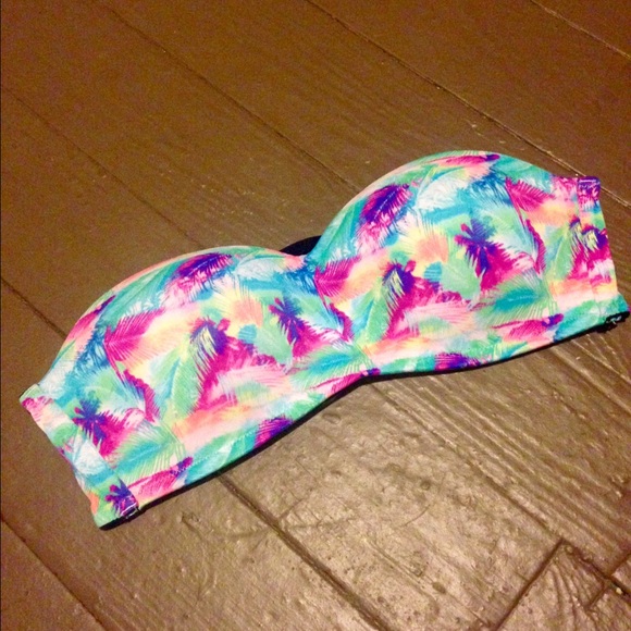 Strappy-back bandeau