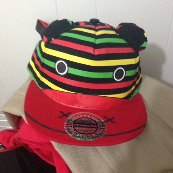 Rasta rave hippo SnapBack with ears - Picture 1 of 4