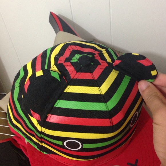 Rasta rave hippo SnapBack with ears - Picture 2 of 4