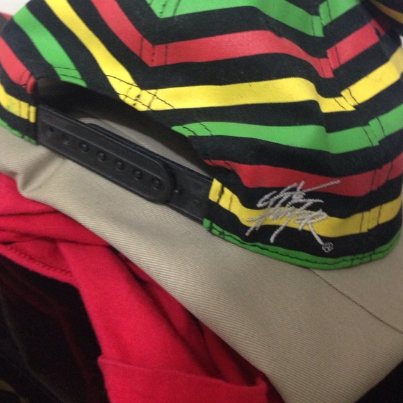 Rasta rave hippo SnapBack with ears - Picture 3 of 4