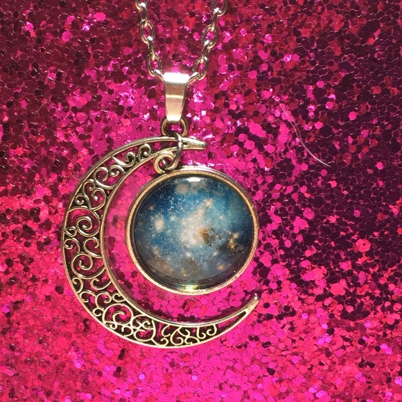 Sold in a bundle to Lovelylexa - Picture 2 of 2