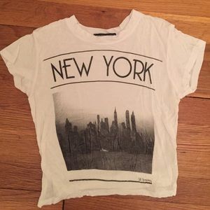 Brandy Melville - NYC Crop Tee