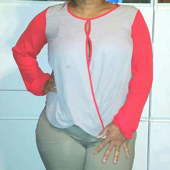 BEIGE & RED DRAPED CHIFFON TOP- SIZE MEDIUM. .NEW! - Picture 4 of 4