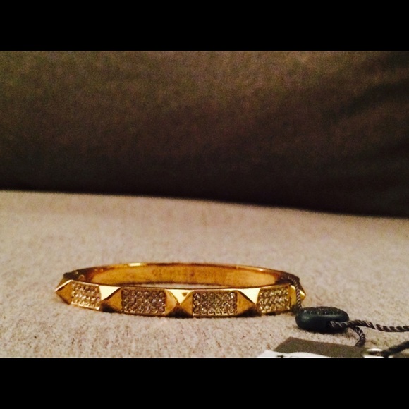 👯SOLD👯 Gold plated, spiked crystal pave bracelet